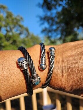 Twisted Cabel Wire Bracelet Set Of Two    EUC